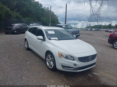 YV140MEK3F1****** · 2015 VOLVO V60 T5 PREMIER