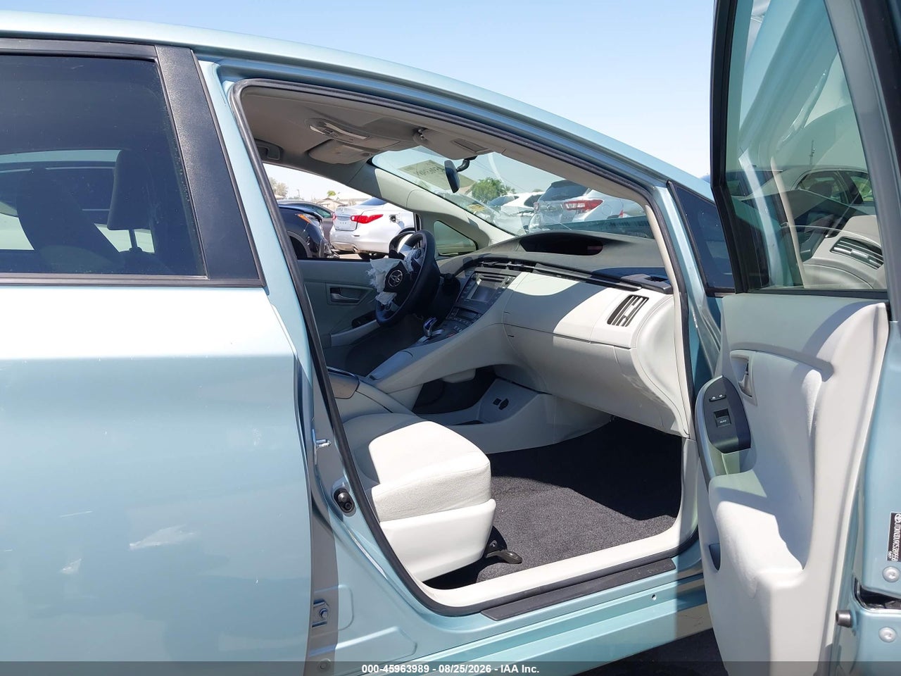 2012 TOYOTA PRIUS THREE · 5/10