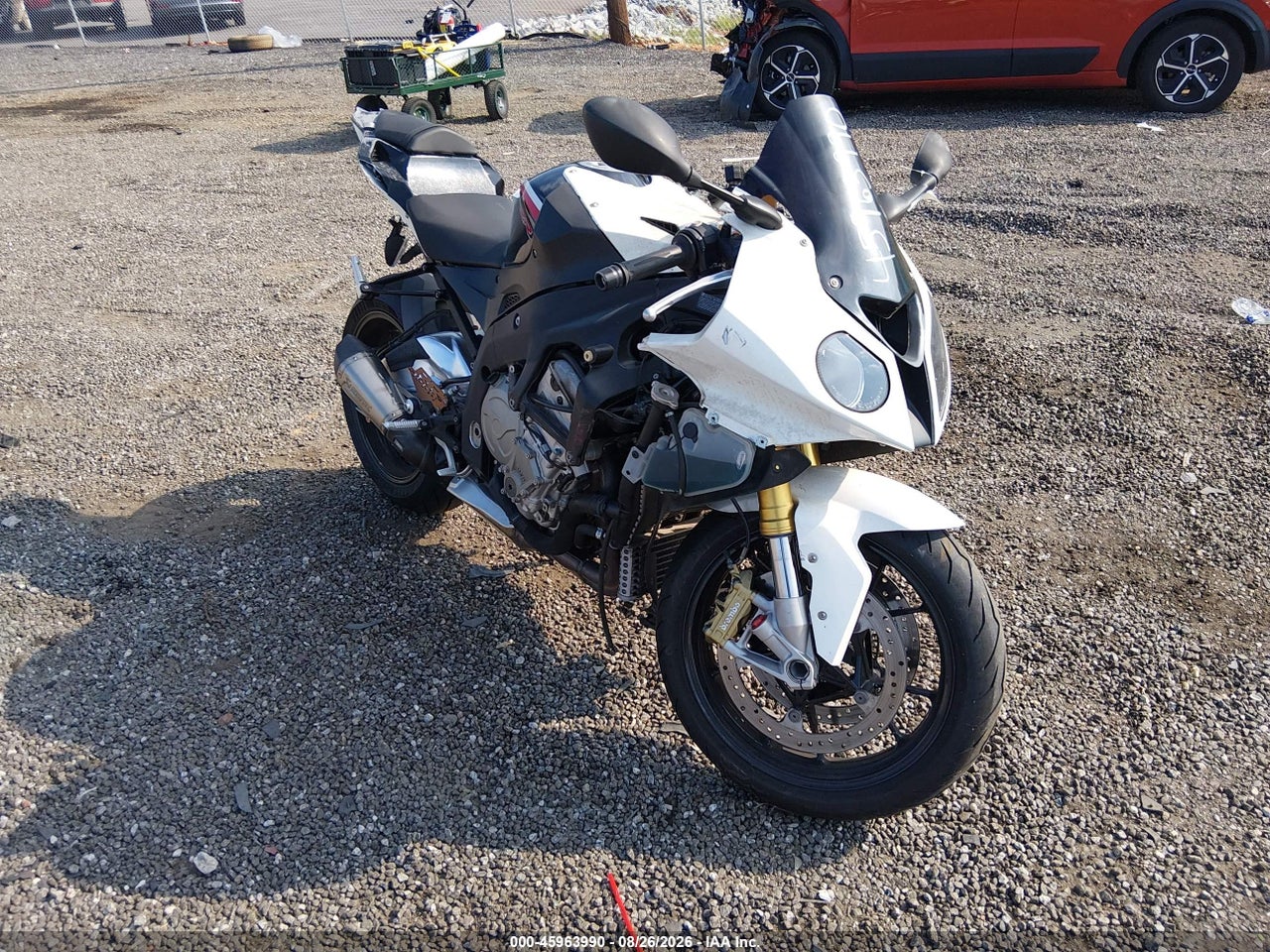 2014 BMW S 1000 RR · 2/11