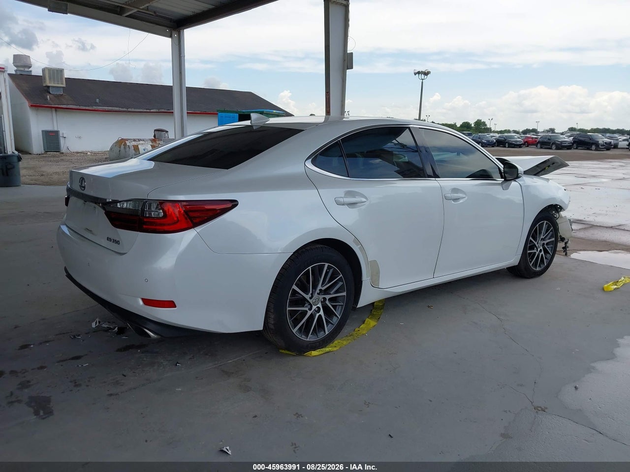 2016 LEXUS ES 350 · 4/10