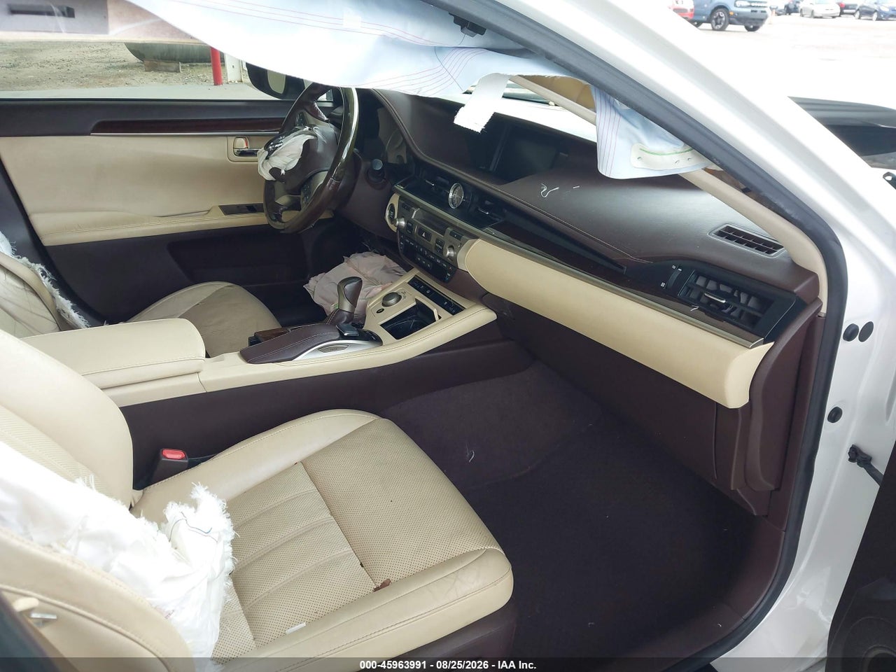 2016 LEXUS ES 350 · 5/10