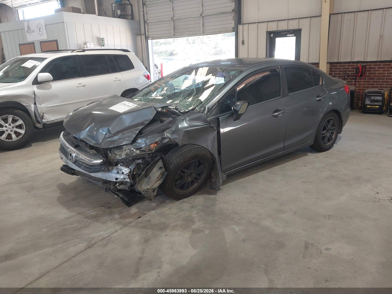 2012 HONDA CIVIC LX · 2/11
