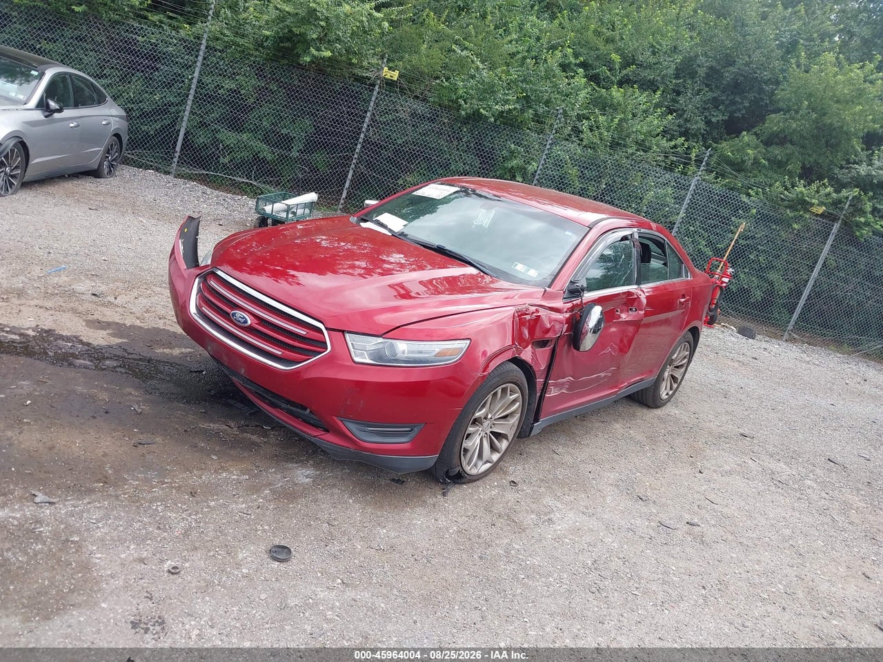 2013 FORD TAURUS LIMITED · 2/11
