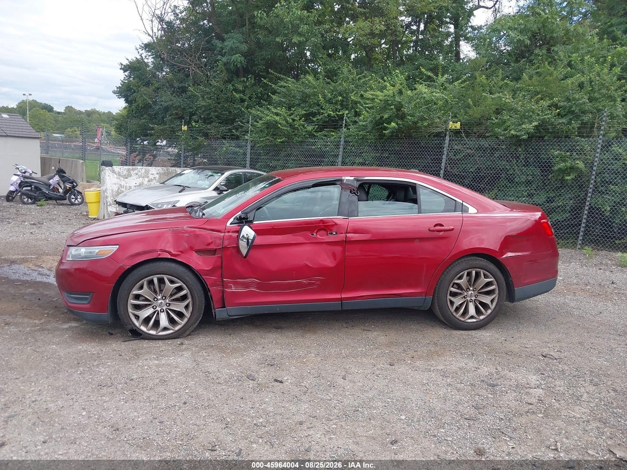 2013 FORD TAURUS LIMITED · 6/11
