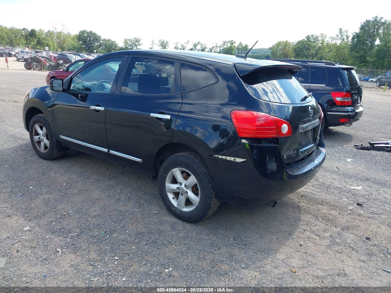 2013 NISSAN ROGUE S · 3/11