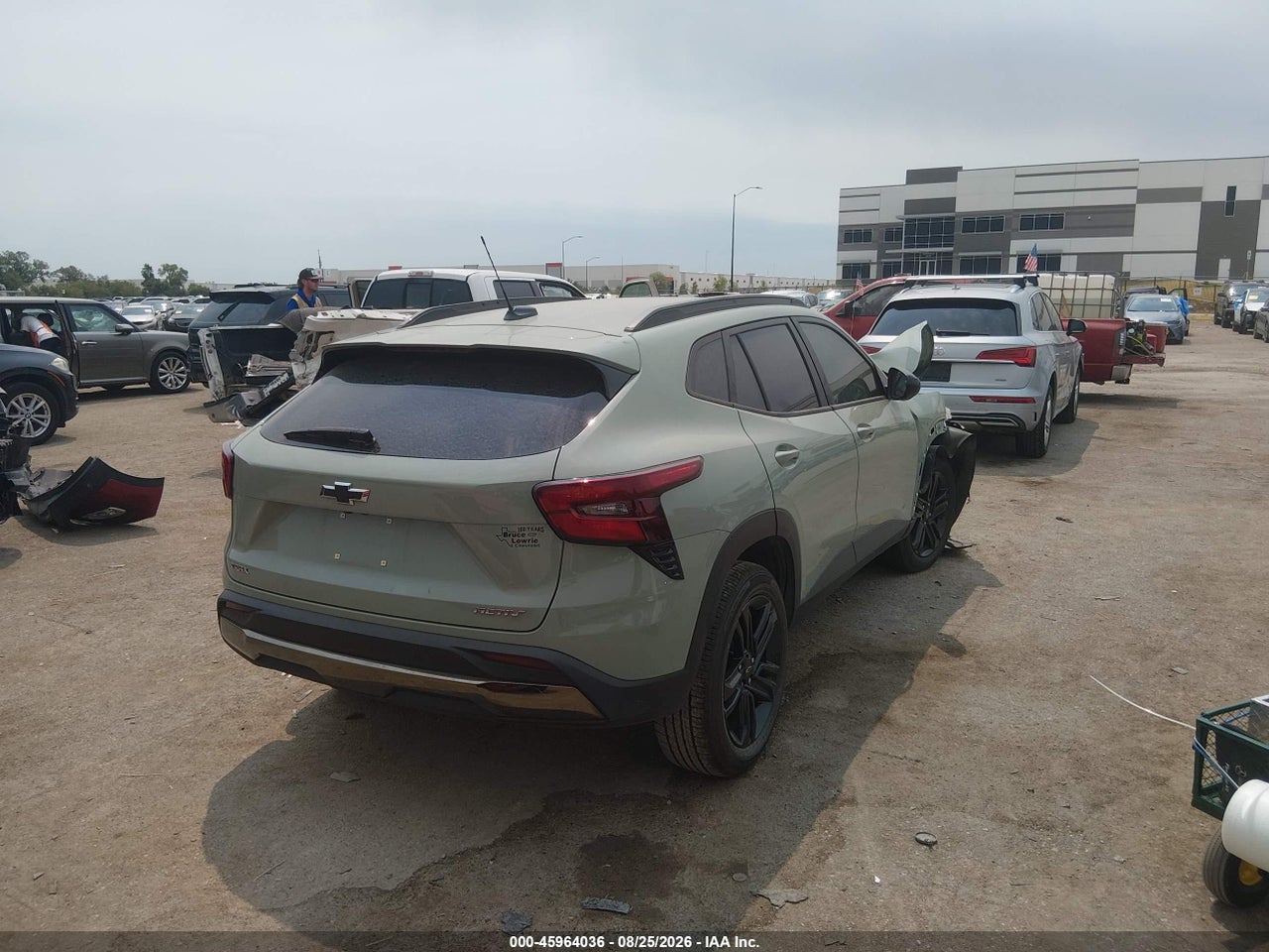 2025 CHEVROLET TRAX FWD ACTIV · 4/10