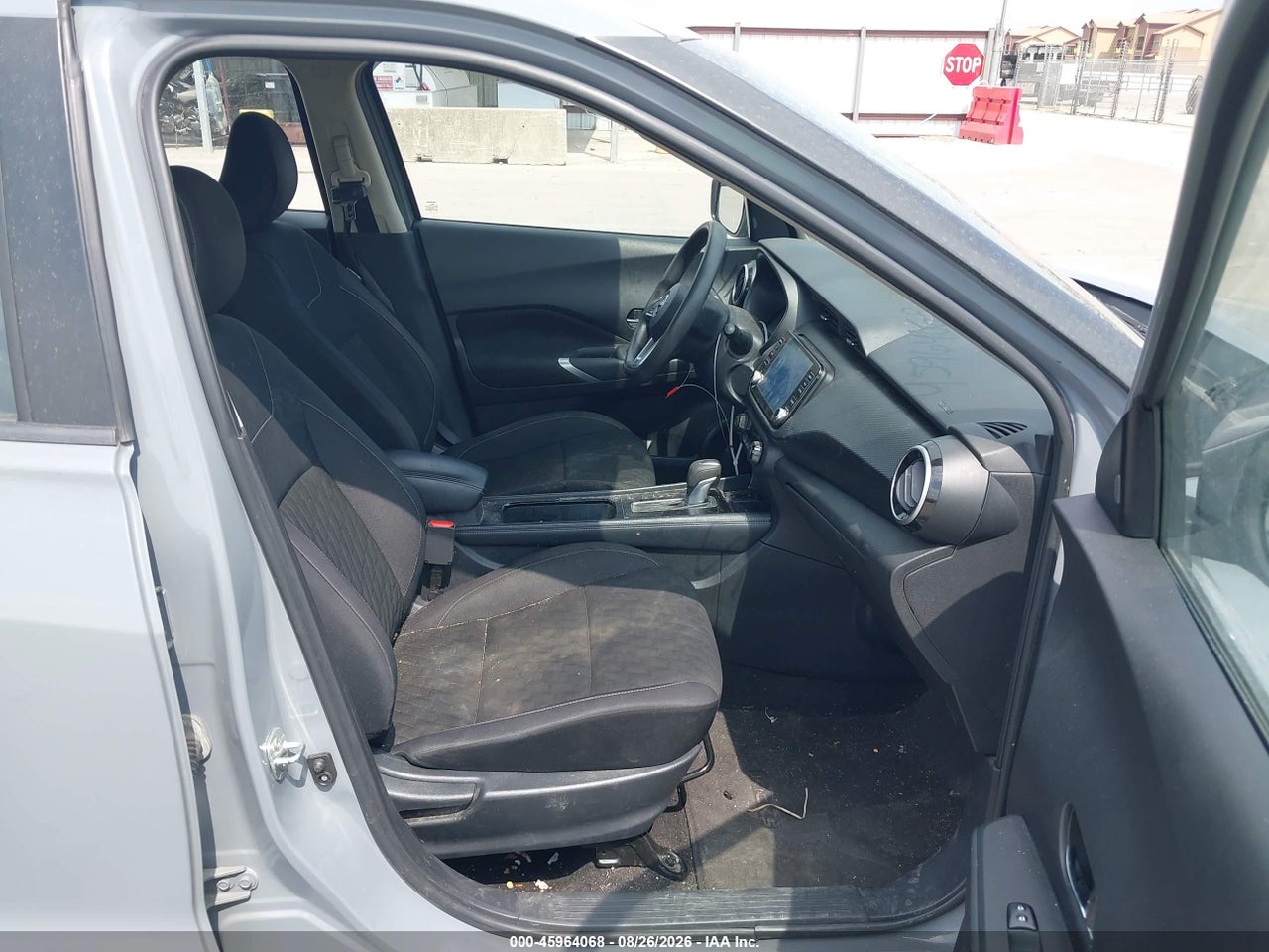 2022 NISSAN KICKS SV XTRONIC CVT · 5/11