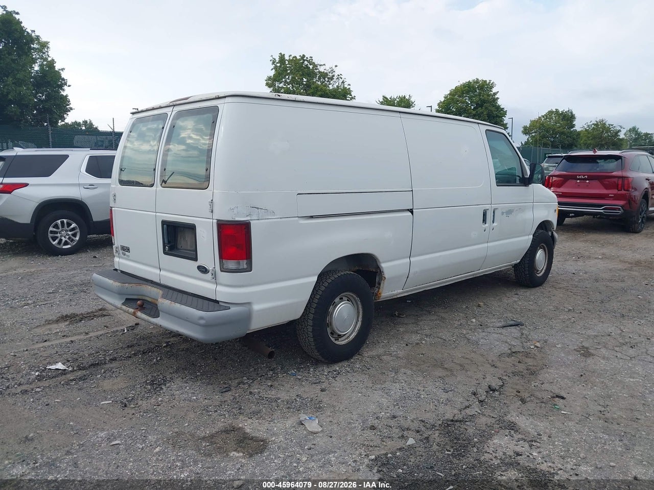 2000 FORD E-150 COMMERCIAL/RECREATIONAL · 4/11