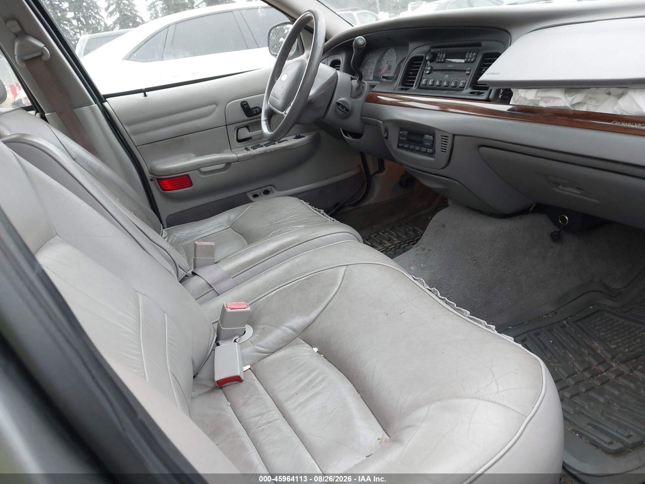 2001 FORD CROWN VICTORIA LX · 5/11