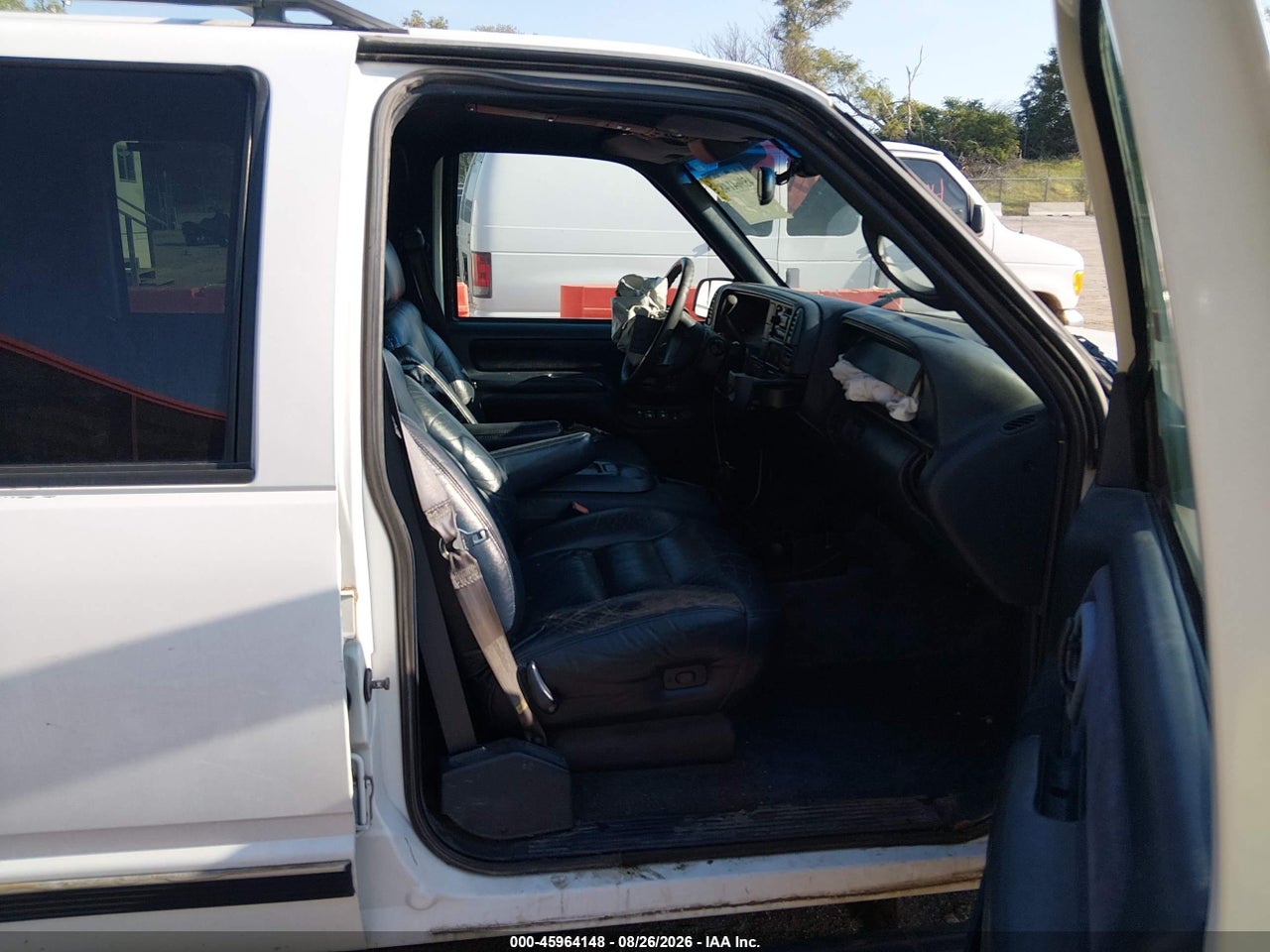 1997 CHEVROLET TAHOE LS · 5/11