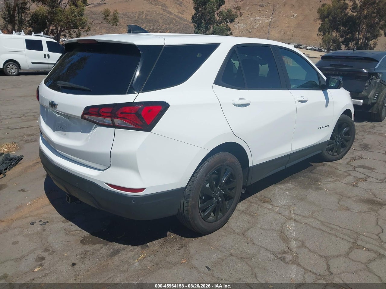 2024 CHEVROLET EQUINOX FWD LS · 4/11