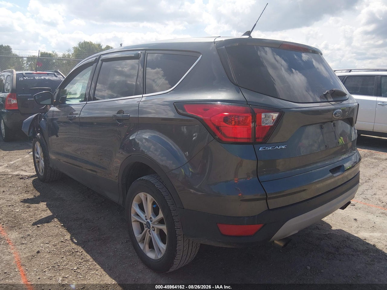 2019 FORD ESCAPE SE · 3/11