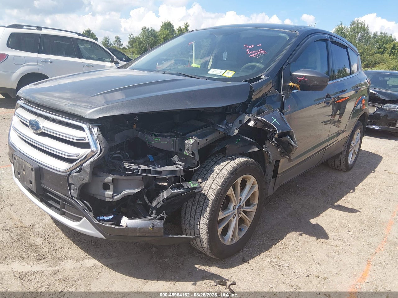 2019 FORD ESCAPE SE · 2/11