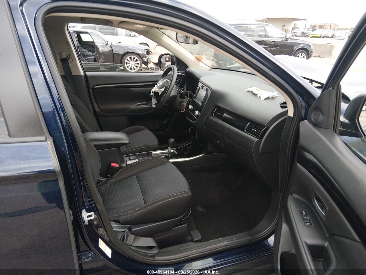 2020 MITSUBISHI OUTLANDER ES 2.4 · 5/11