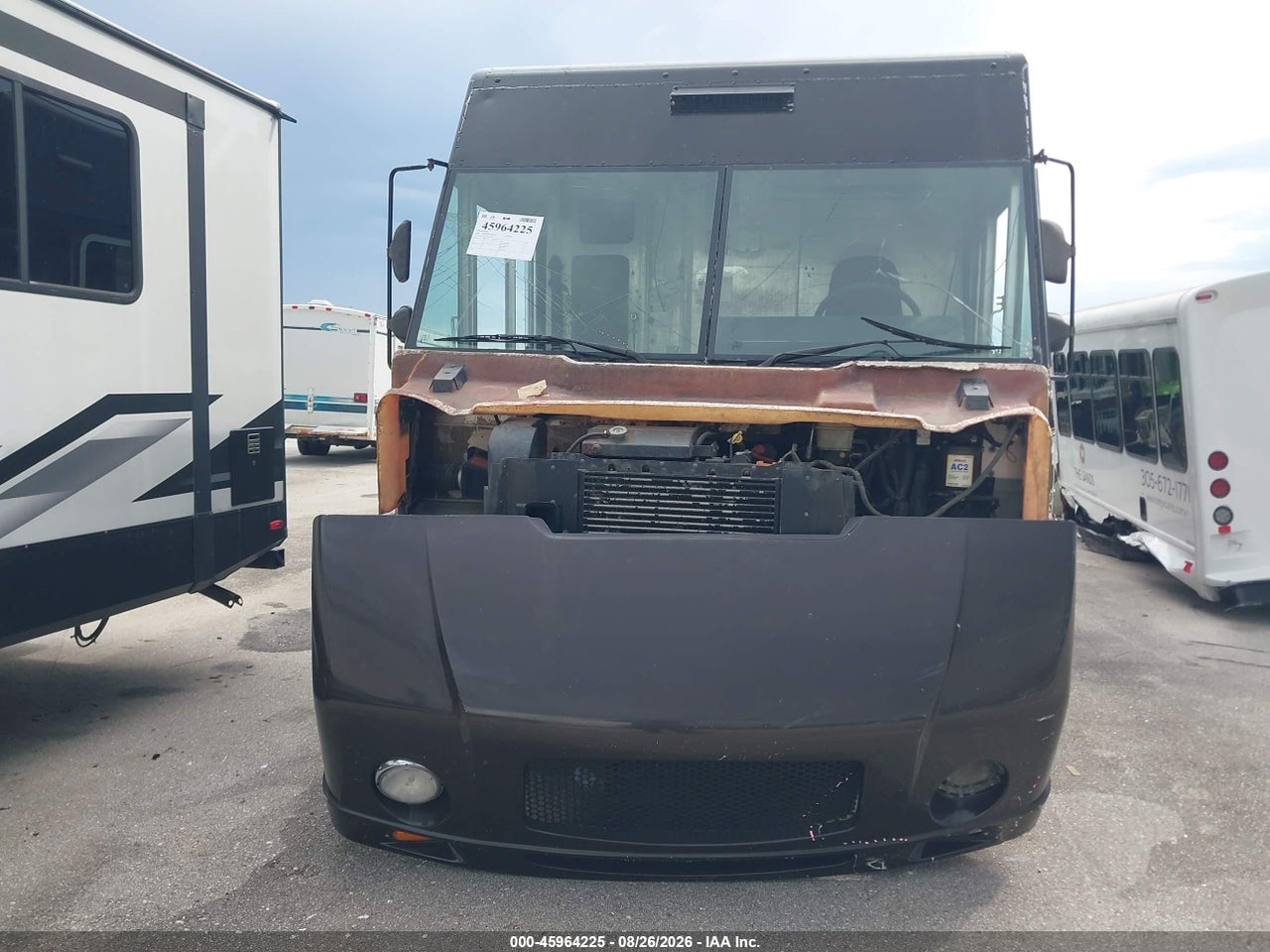 2009 FREIGHTLINER CHASSIS M LINE WALK-IN VAN · 6/11