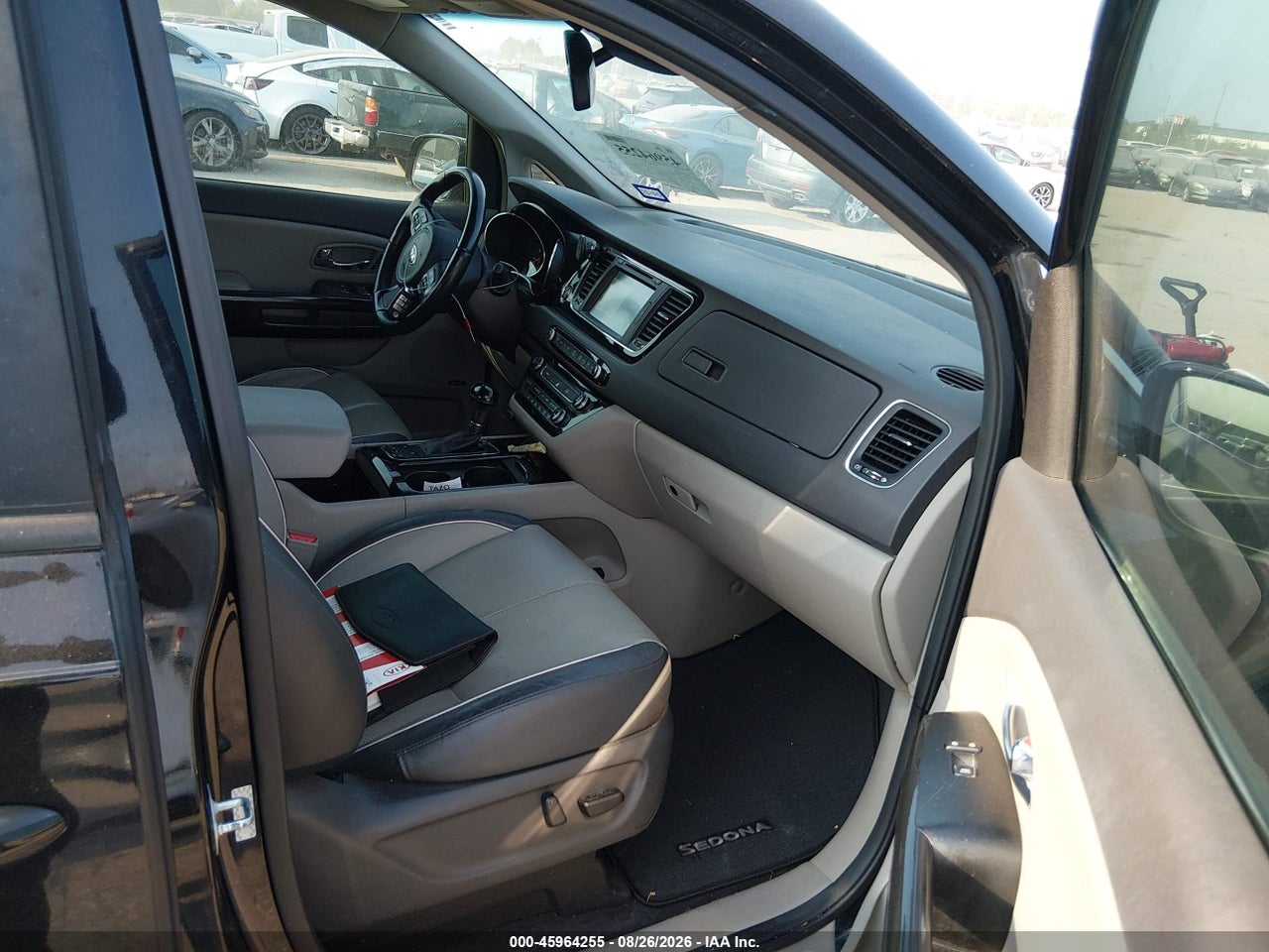 2016 KIA SEDONA SX · 5/11
