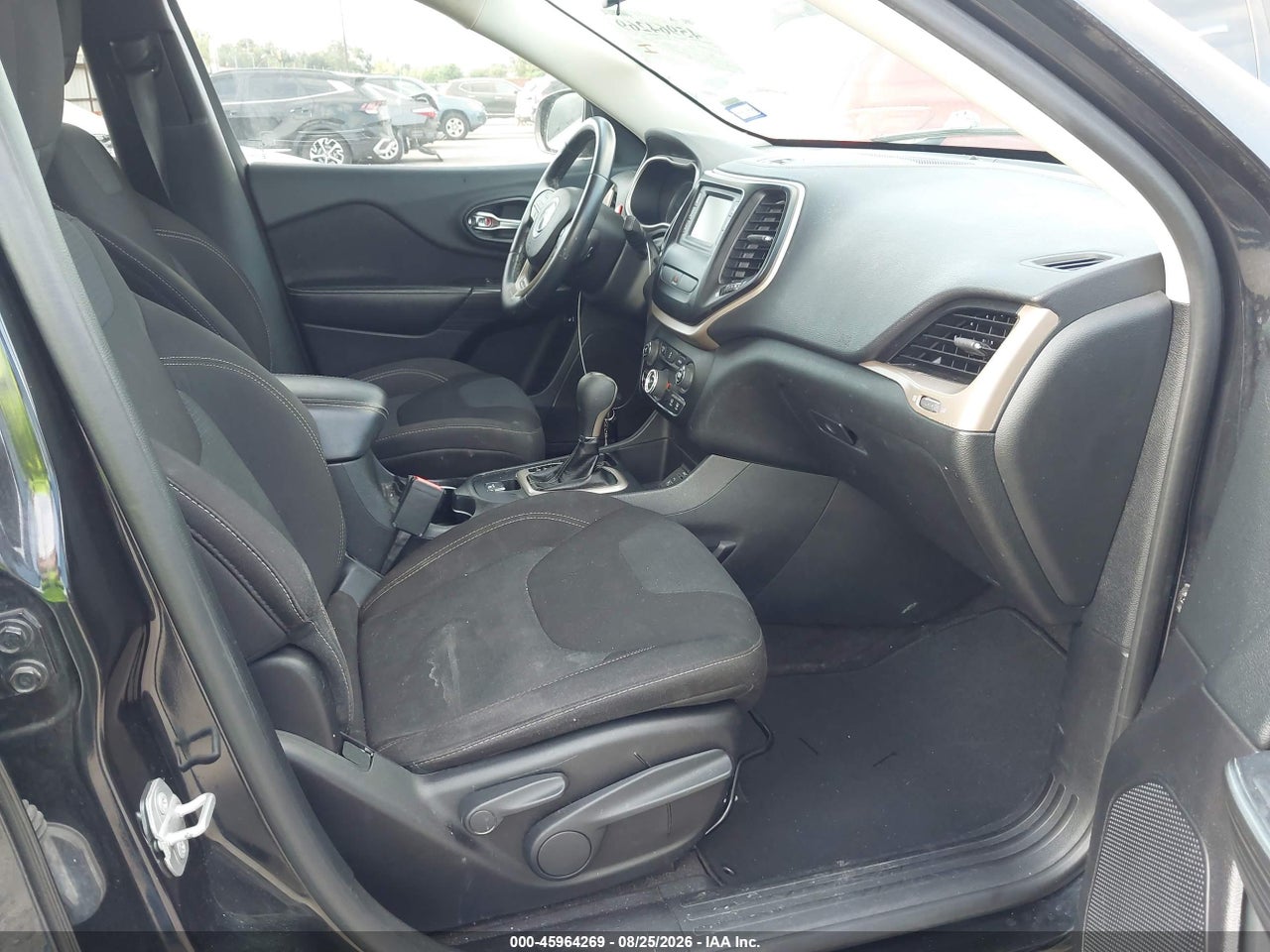2016 JEEP CHEROKEE LATITUDE · 5/11