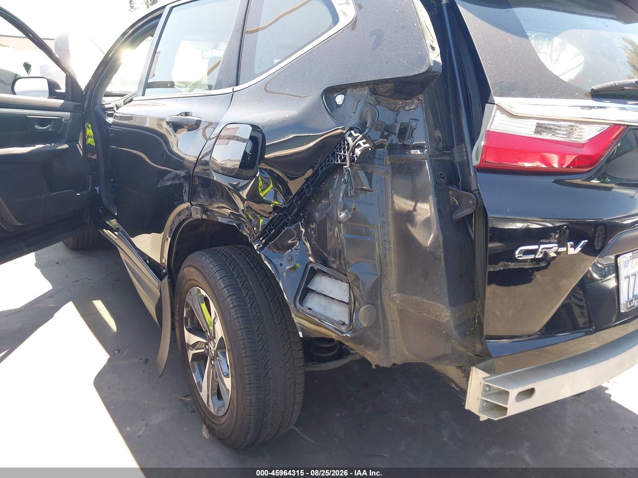 2017 HONDA CR-V LX · 6/11