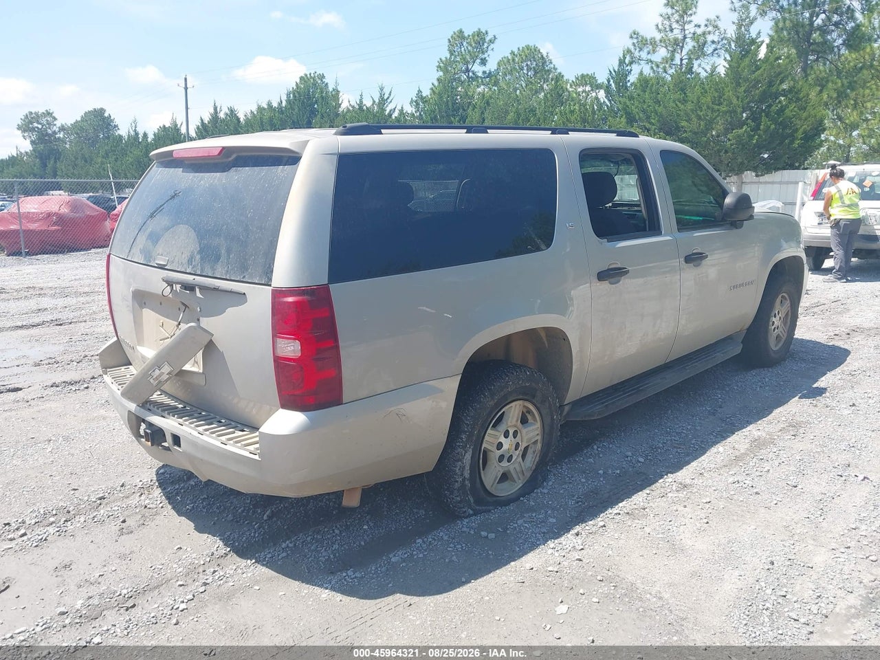 2007 CHEVROLET SUBURBAN LS · 4/11