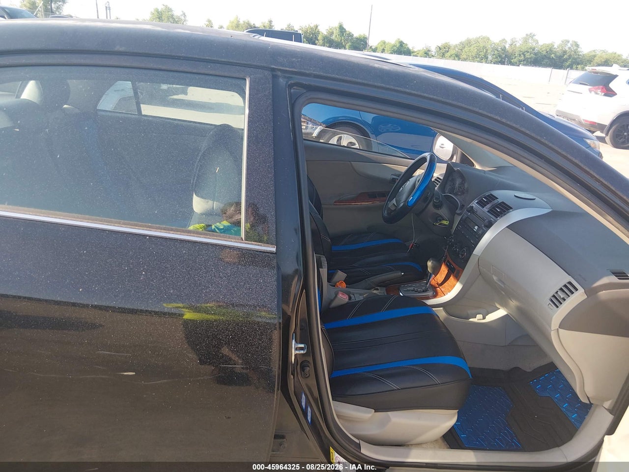 2009 TOYOTA COROLLA XLE · 5/11
