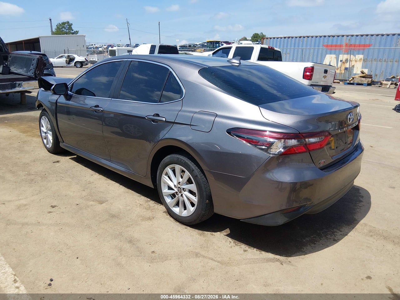 2021 TOYOTA CAMRY LE · 3/11