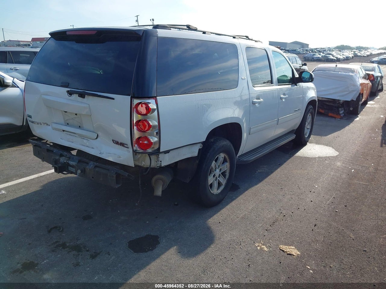 2010 GMC YUKON XL 1500 SLT · 4/11