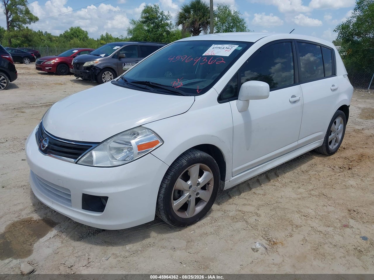 2012 NISSAN VERSA 1.8 SL · 2/11