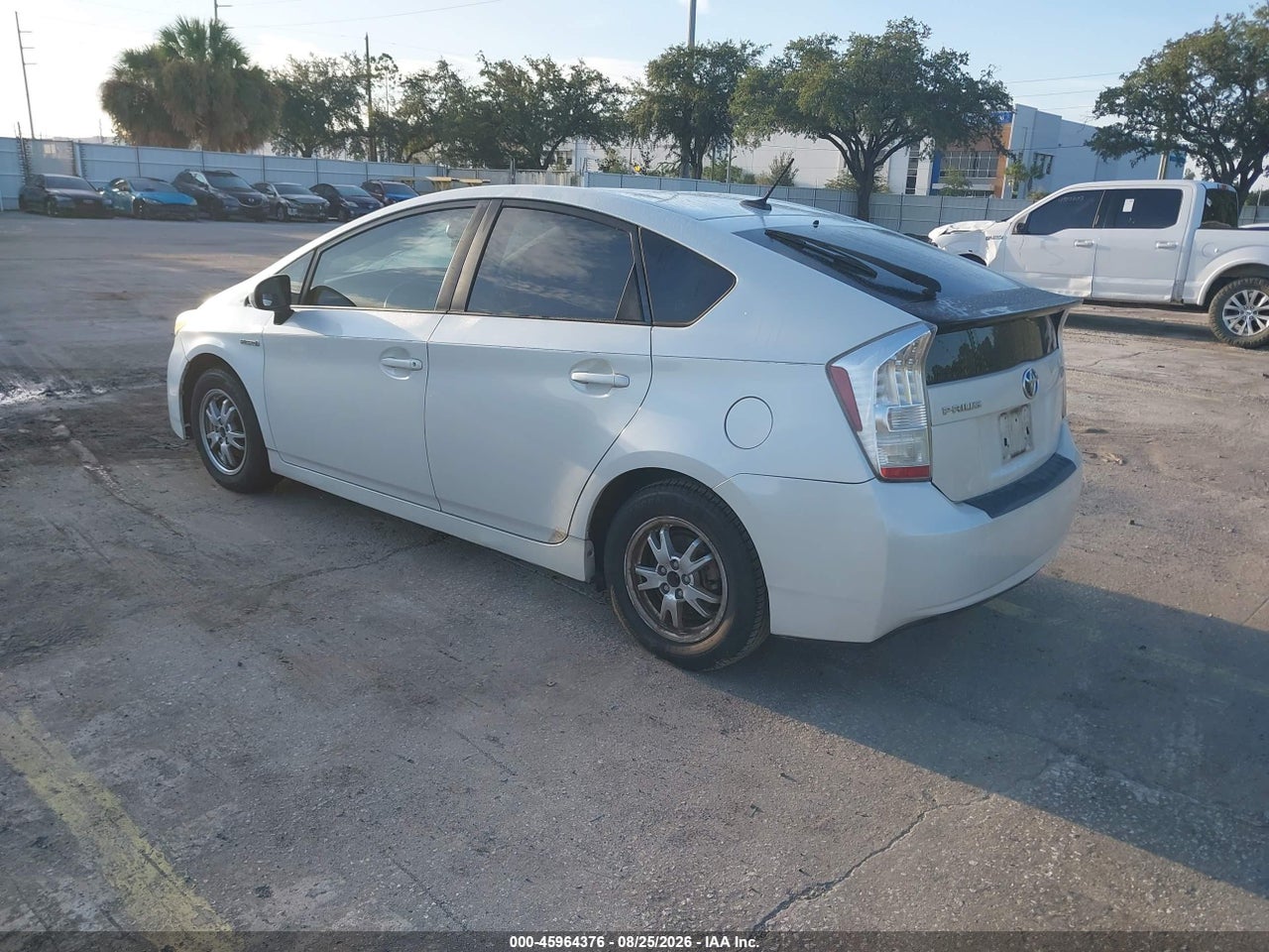 2011 TOYOTA PRIUS FOUR · 3/11