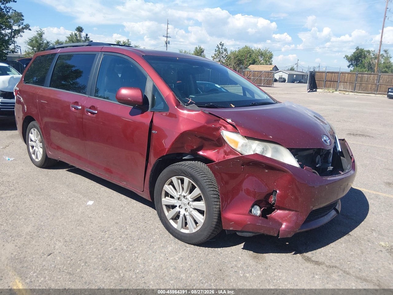 5TDDZ3DCXHS****** · 2017 TOYOTA SIENNA XLE 7 PASSENGER