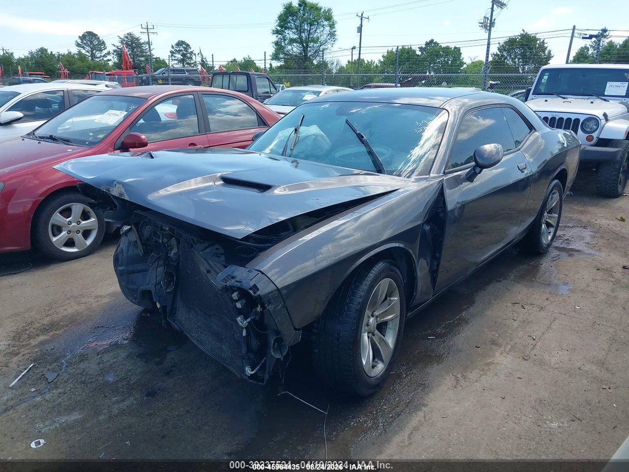 2016 DODGE CHALLENGER SXT · 2/10