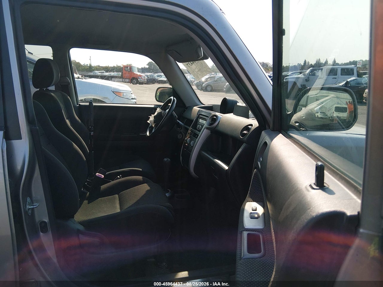 2006 SCION XB   · 5/11
