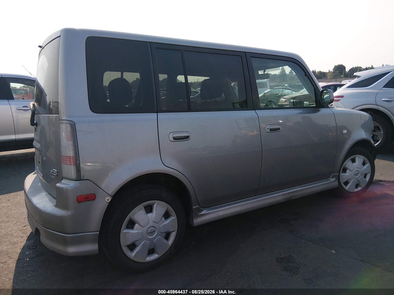 2006 SCION XB   · 4/11