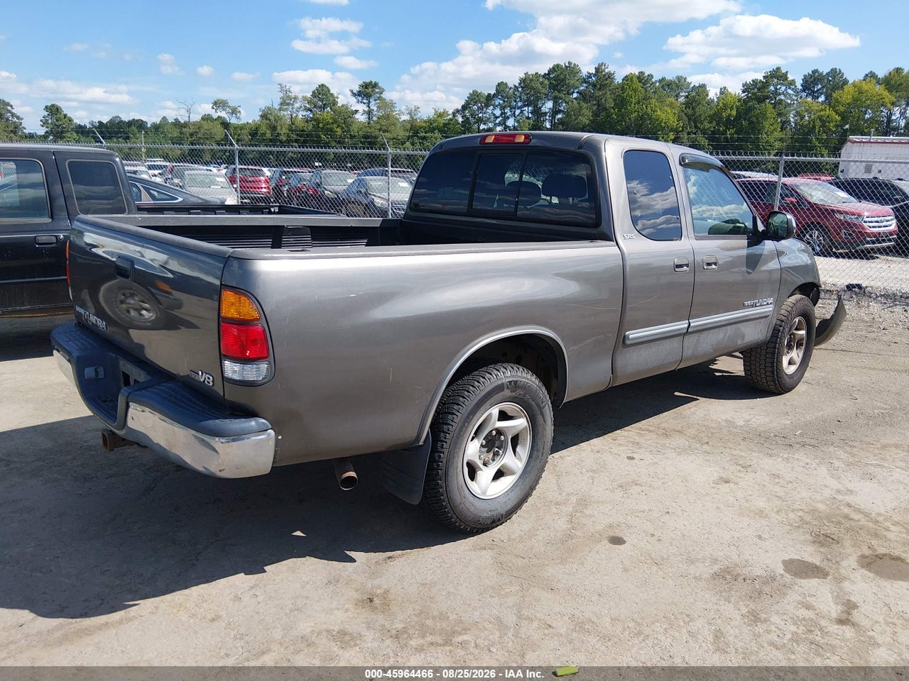 2004 TOYOTA TUNDRA SR5 V8 · 4/11