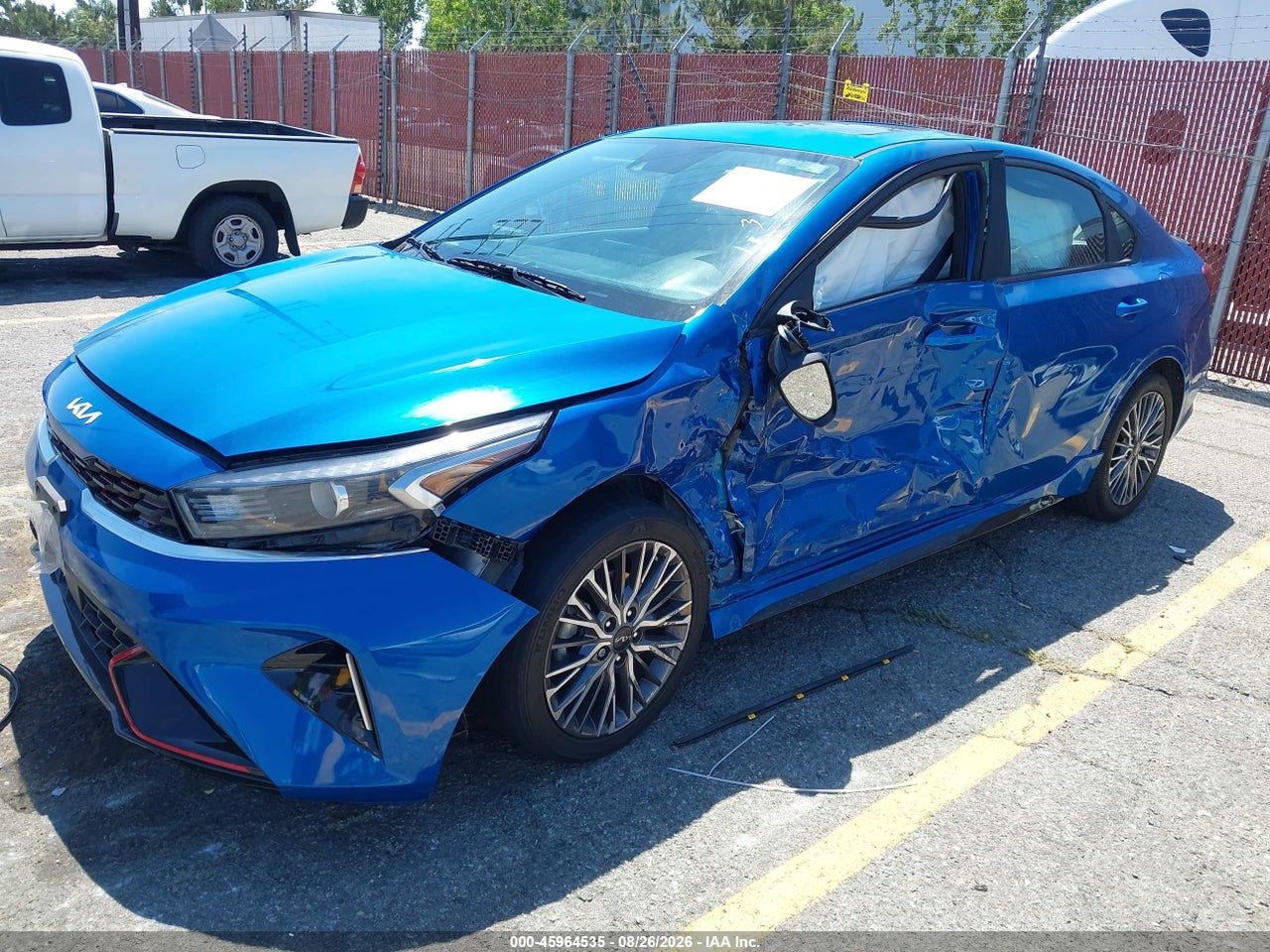 2023 KIA FORTE GT-LINE · 2/5