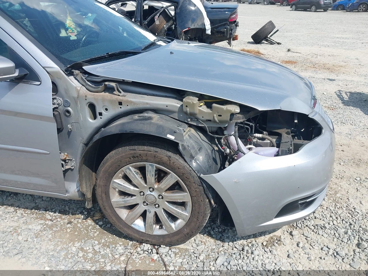 2014 CHRYSLER 200 TOURING · 6/11