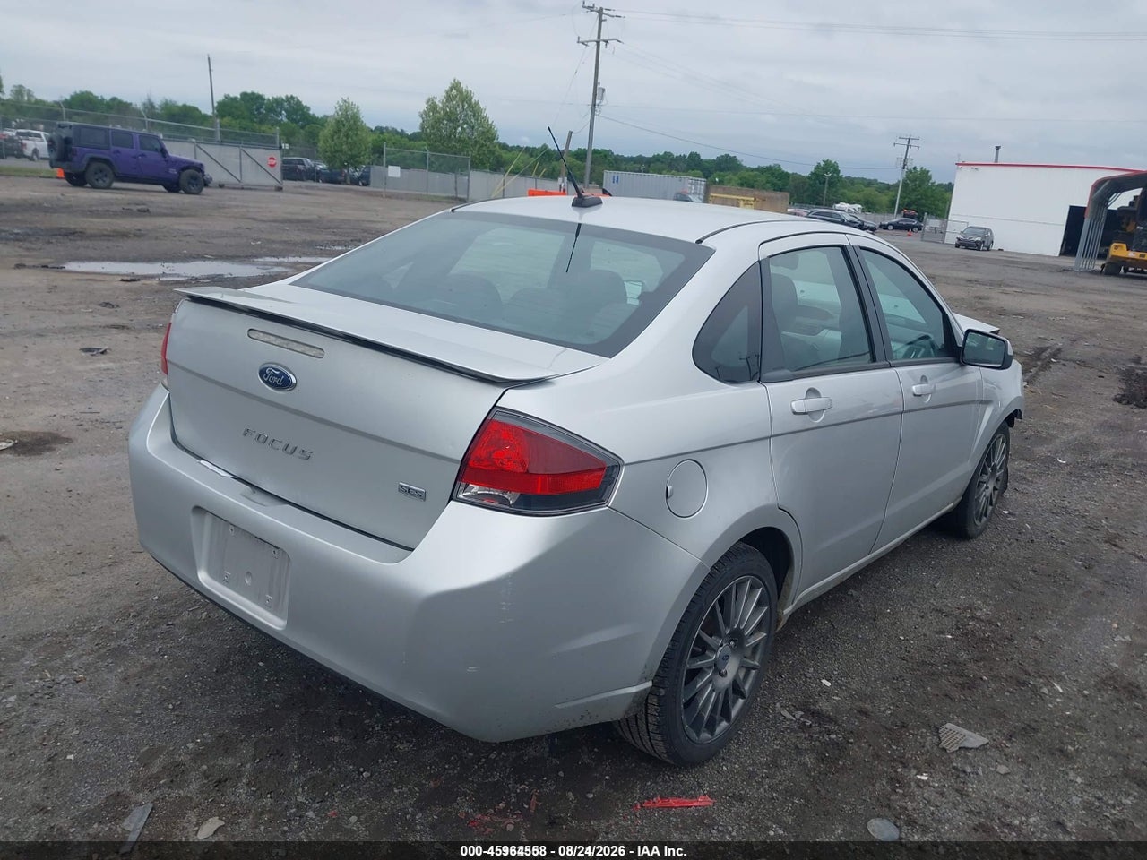 2010 FORD FOCUS SES · 4/11