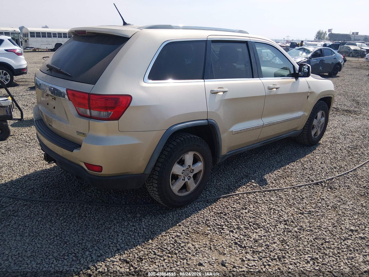 2011 JEEP GRAND CHEROKEE LAREDO · 4/11