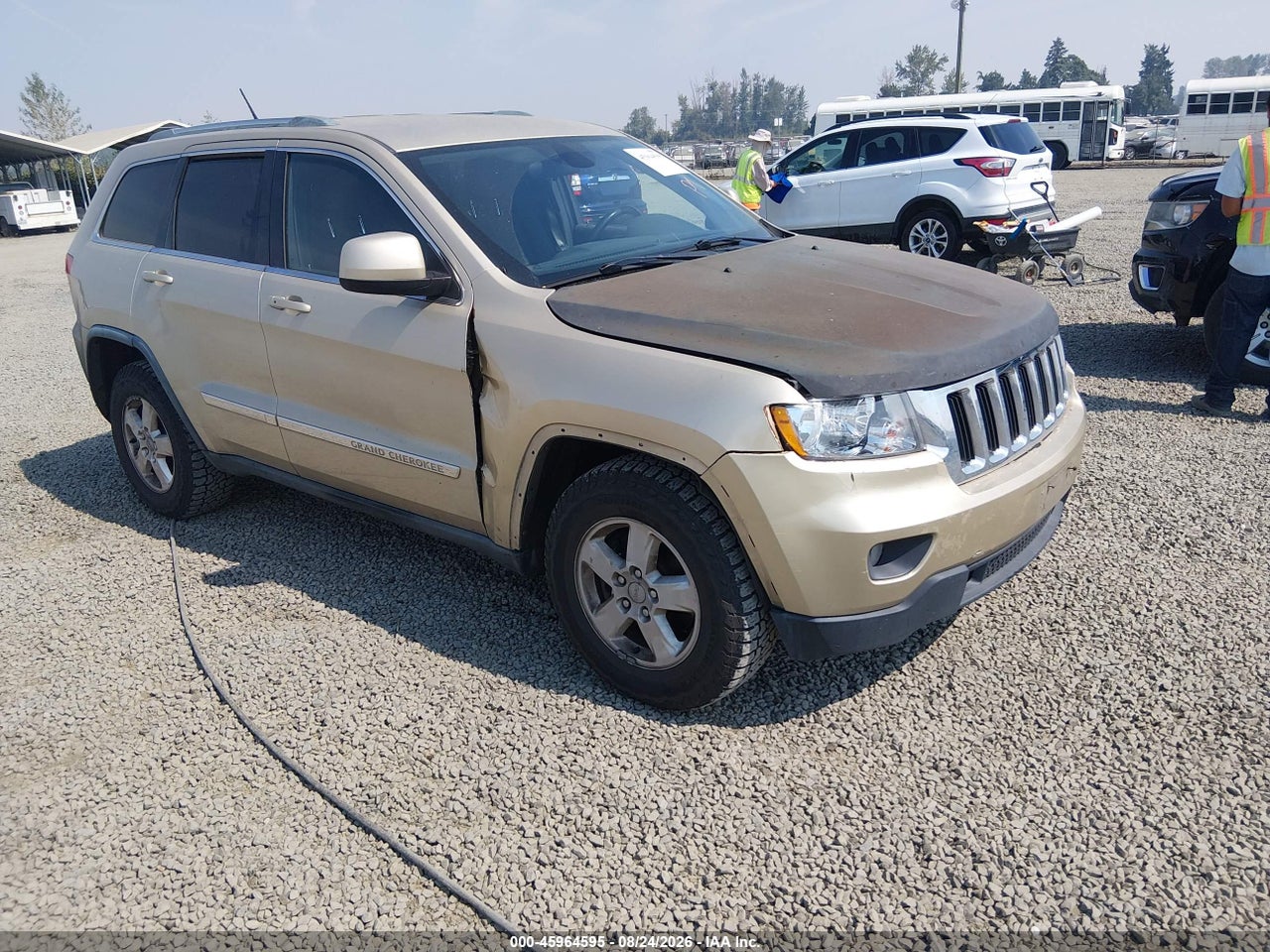 1J4RR4GG3BC****** · 2011 JEEP GRAND CHEROKEE LAREDO