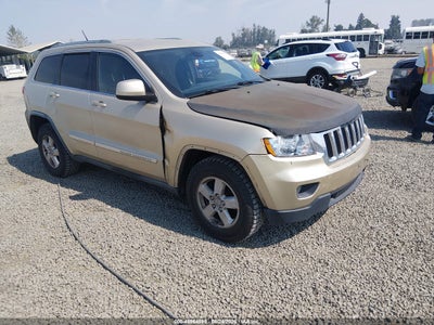 1J4RR4GG3BC****** · 2011 JEEP GRAND CHEROKEE LAREDO