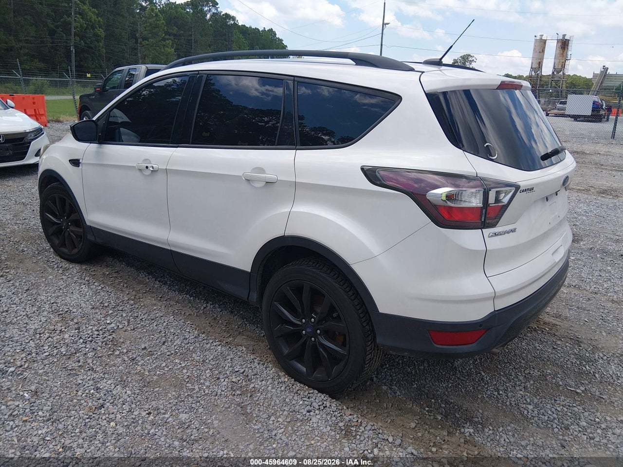 2017 FORD ESCAPE TITANIUM · 3/11