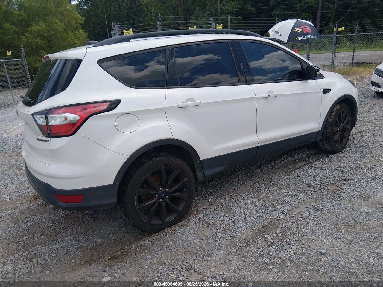 2017 FORD ESCAPE TITANIUM · 4/11