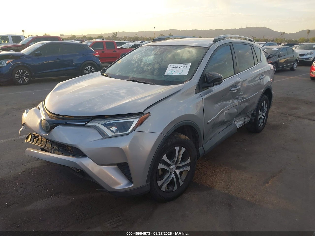 2018 TOYOTA RAV4 LE · 2/11