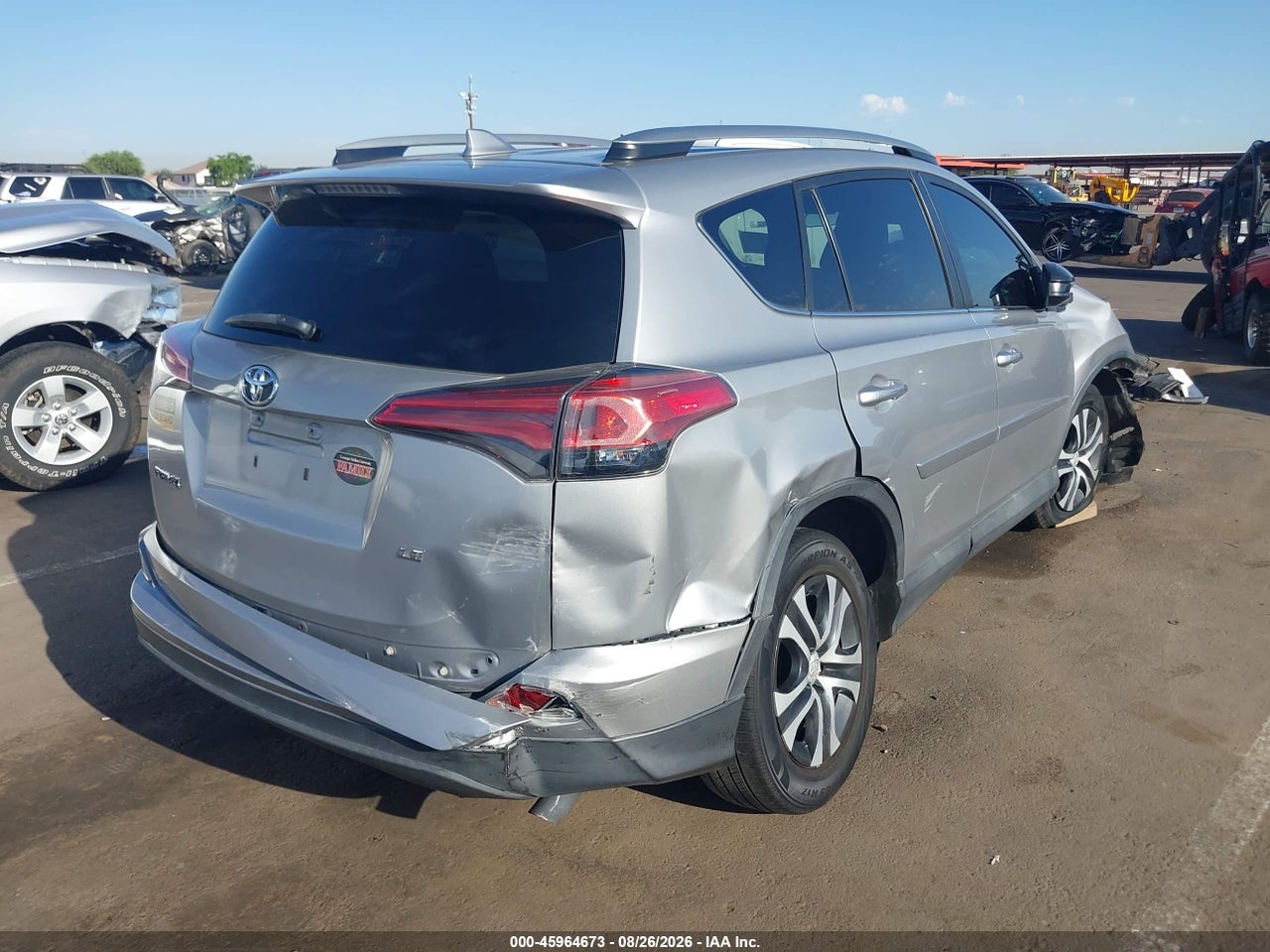 2018 TOYOTA RAV4 LE · 4/11