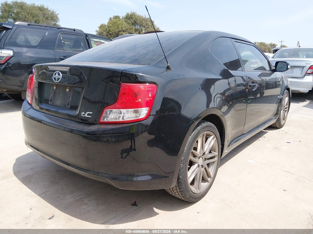 2011 SCION TC   · 4/11