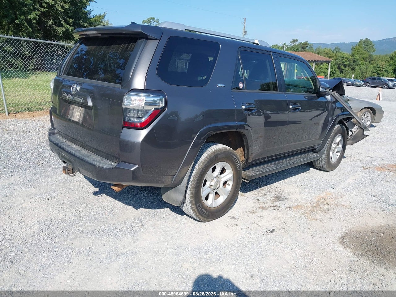 2016 TOYOTA 4RUNNER SR5 PREMIUM · 4/11