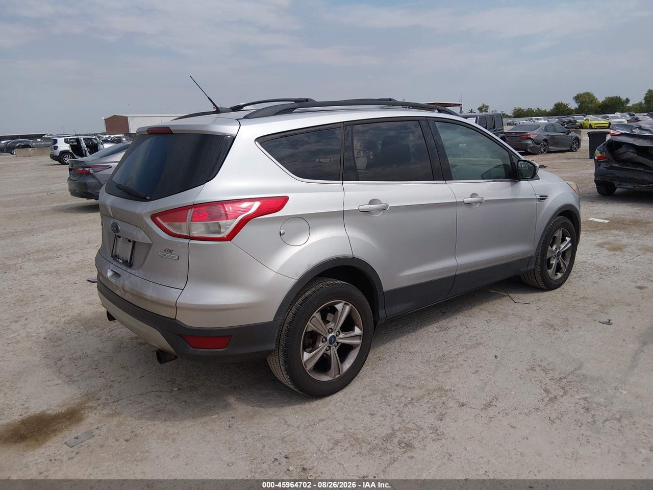2013 FORD ESCAPE SE · 4/11