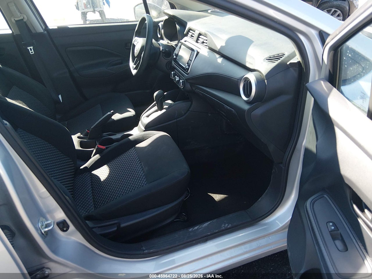 2024 NISSAN VERSA 1.6 S · 5/11