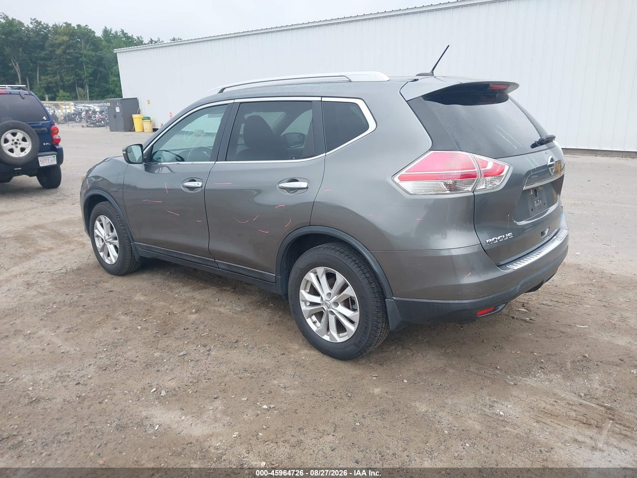 2014 NISSAN ROGUE SV · 3/11