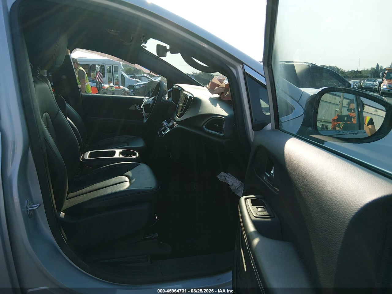 2026 CHRYSLER PACIFICA SELECT · 5/11