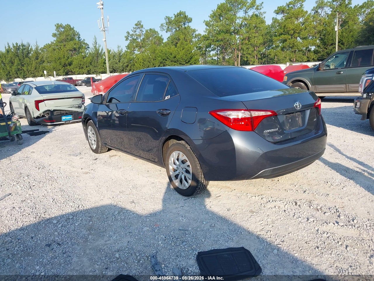 2018 TOYOTA COROLLA LE · 3/8